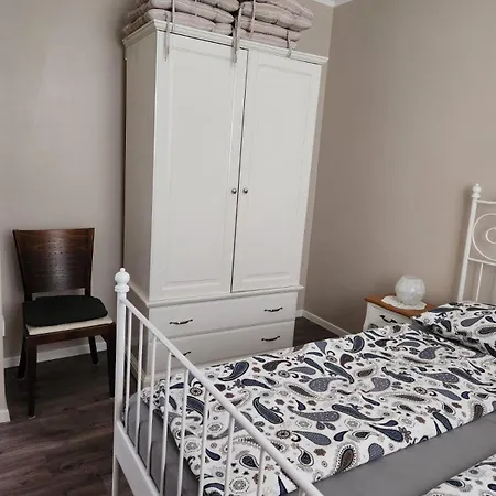 Ester Apartman
