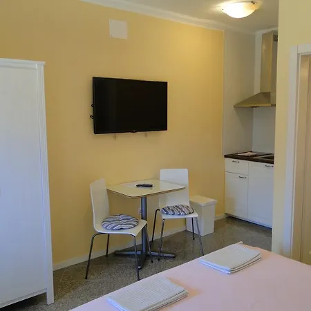 Ester Apartman