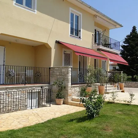 Apartman Ester *