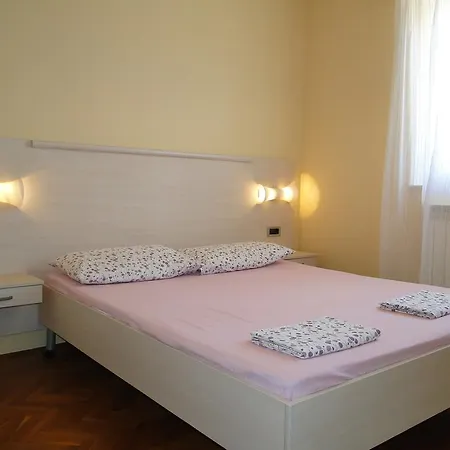 Ester Lägenhet Umag